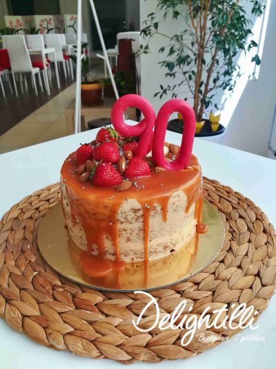 Luxusná bezlepková karamelovo - mandľová torta bezmliečna, vegánska, nízkosacharidová Delightilli