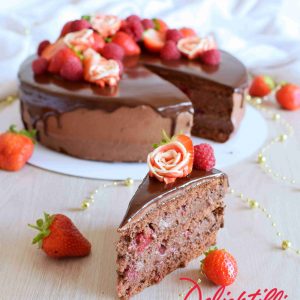 Bezlepková bezmliečna vegánska nízkosacharidová čokoládovo malinová torta Čokoládová Parížanka Delightilli